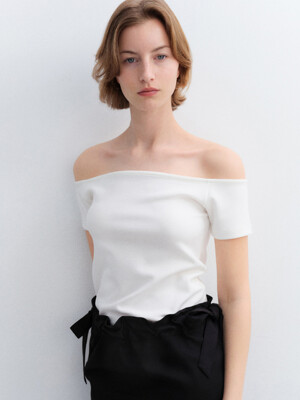 off shoulder t-shirt_ivory