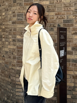 HIGH NECK COLLAR ZIP-UP SHIRT [BUTTER YELLOW][BLACK]