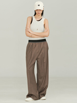 CHELSEA BROWN WAISTBAND PLEATED WIDE-LEG PANTS