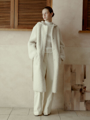 NU MOUTON Shearing Reversible LONG Mustang Coat_Ecru Ivory
