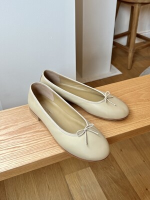 Coppola Flats - Canal Beige