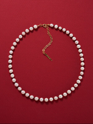 Black Swan Spinel Pearl Necklace