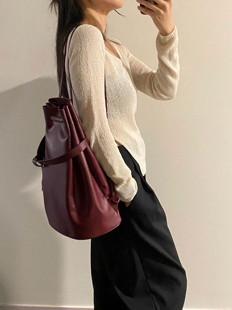 人気【ATCLIP】UNBALANCE HOBO BAG ATCLIP UNBALANCE HOBO BAG_2colors