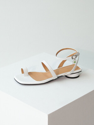 DAISY TOE RING SANDALS 20S22  WHITE