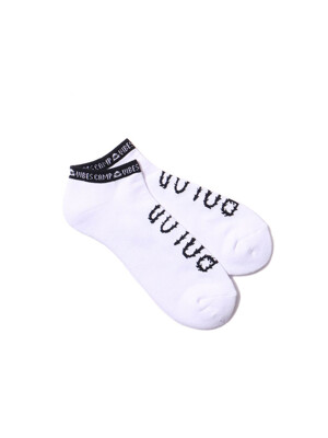 FURRY FONT SHORT SOCKS WHITE