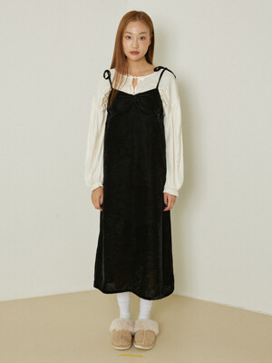 Comely long dress (black)