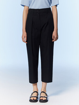 Signature Tapered Tuck Pants  Black (KE3321M025)