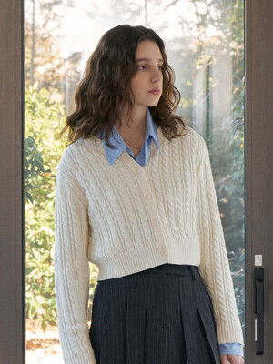 Cable Crop Cardigan _ Ivory