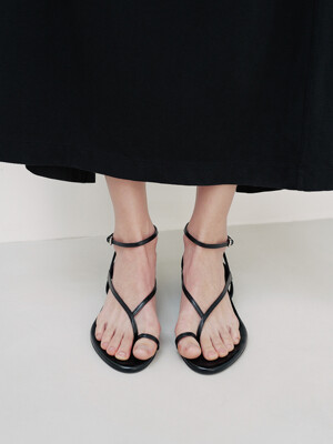 STRAPPY EMILY SANDAL [C5S07BK]