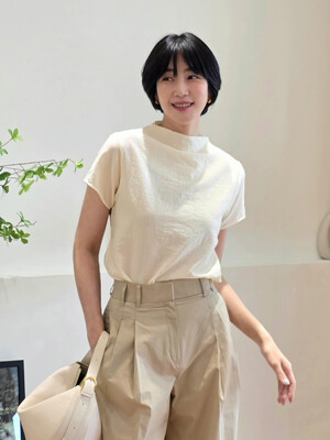 [패시현 PICK] 모크넥 드레이프 반팔 블라우스_2COLOR
