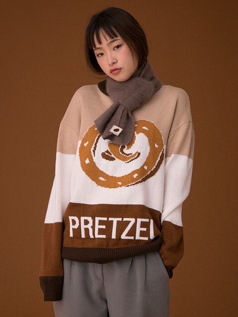 (UNISEX)CE PRETZEL KNIT_BR