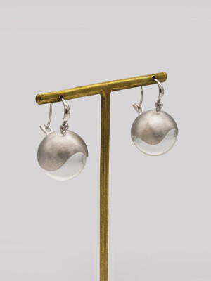 Rippling Water-ball Earrings 16mm (silver)