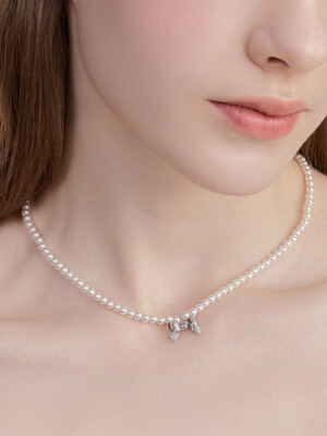 classic ribbon pearl necklace