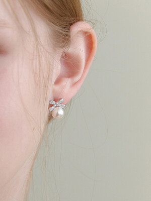 Pearl Cubic Ribbon Earring