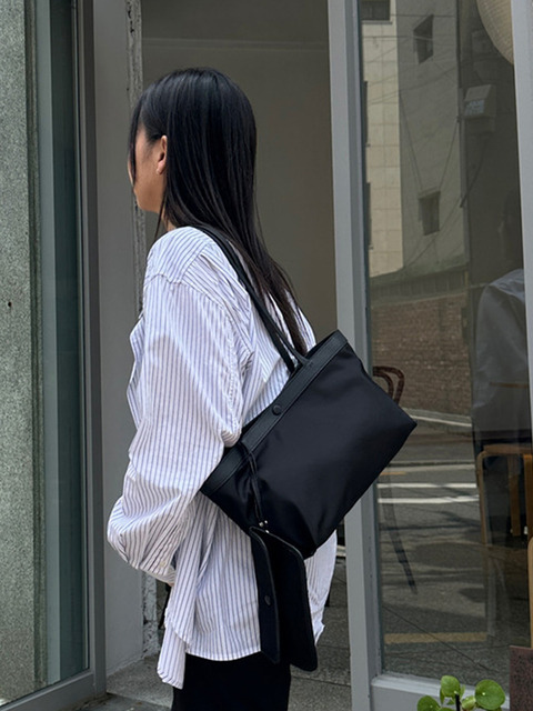 보테로 [단독][리버서블]EVER NYLON Bag Medium_BK