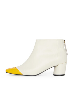Asymmetry Ankle Boots / CG1029YEIV