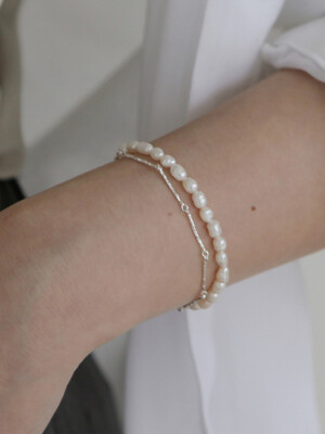 LINE BRACELET