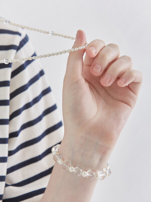 Pure White Quartz Pearl Bracelet