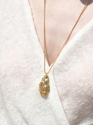 Oyster drop Necklace