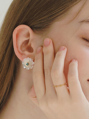 Crystal Flower Earrings M03904