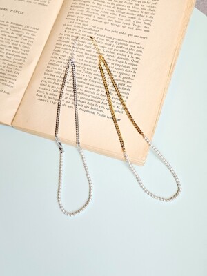 Half pearl chain necklace