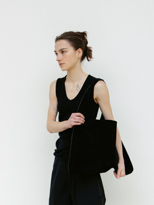 [단독]BASIC LONG SCOOP NECK TOP [IVORY, BLACK]