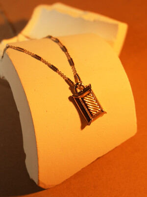 Pattern square necklace_Antigue