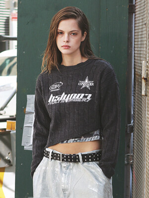 UNBALANCE CROP EMBROIDERY KNIT_CHARCOAL