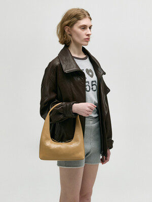 HOBO SHOULDER_beige crinkle