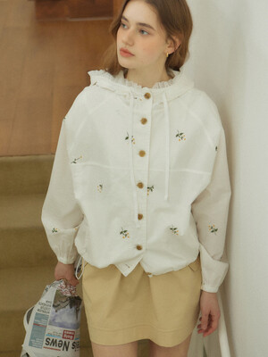 Margaret Embroidery Button Down Jacket - White