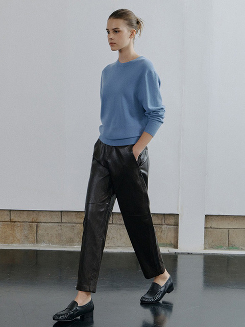 바니스뉴욕 26FW 아티장 개더 로퍼 블랙