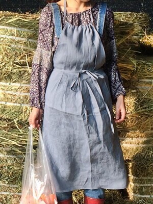 린넨 셔링 에이프런 : linen shirring apron - powder blue