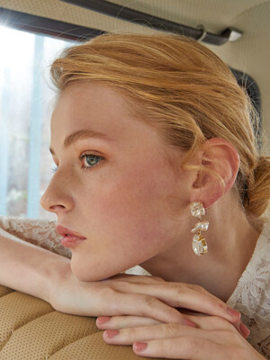 East Europe Vintage Lace Overlay Pearl Earrings
