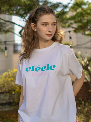 curve logo tee (white)