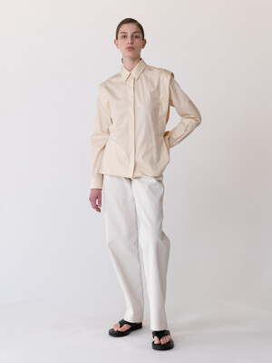 Shoulder line point shirt (beige)