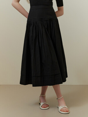 Powder pintuck skirt (black)