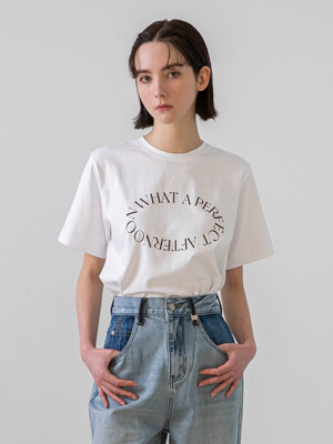 Signature Concept Short-Sleeved T-shirt  (White)
