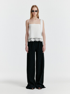 YENIZ Lace-trim Pants - Black