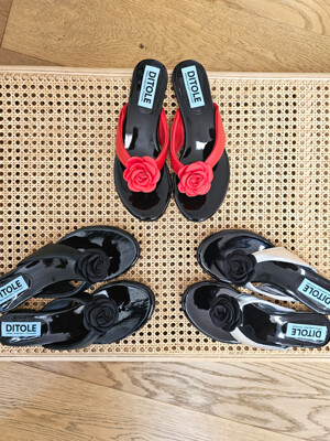 Romantic flower Cushioning Flip flops shoes