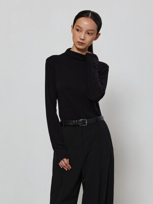 MOKE NECK TURTLE T-SHIRT - BLACK