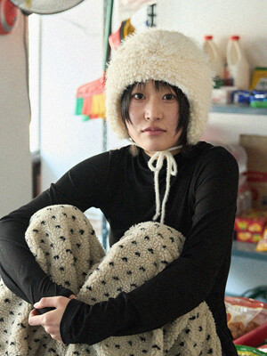 Fluffy Earmuff Hat _White