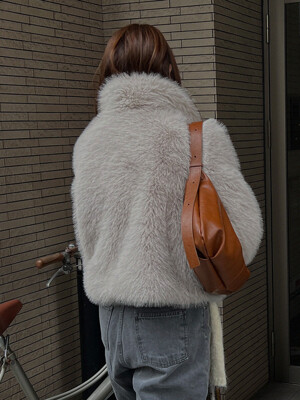 Ballard Hobo Bag 발라드 호보백 (Caramel)