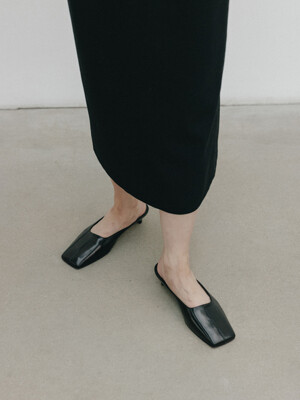 [단독] Clive Square Mule_Soft Black