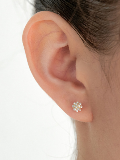 오블라 (SILVER 925) pommy earring JE067