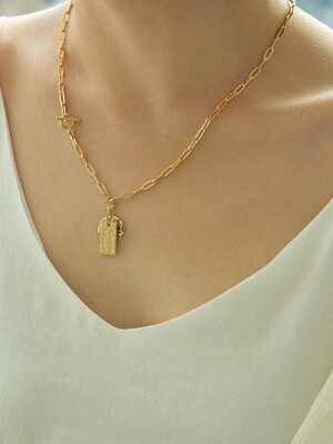 gold center flat necklace