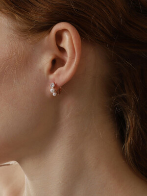 Romantic Pearl & Mini Cubic Prong Setting Rosegold Huggie Silver 925 Earrings ES089E