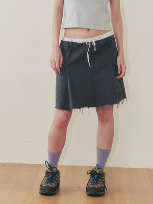 LAYERED CARGO SKIRT, CHARCOAL
