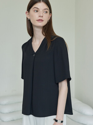 Frill Sleeve V-Neck Blouse_Black