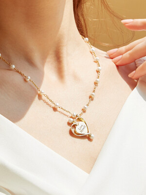 Amour spin necklace