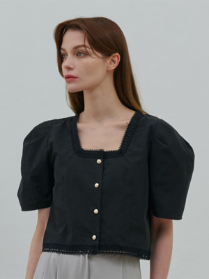 SQUARE NECK LASE BLOUSE BLACK